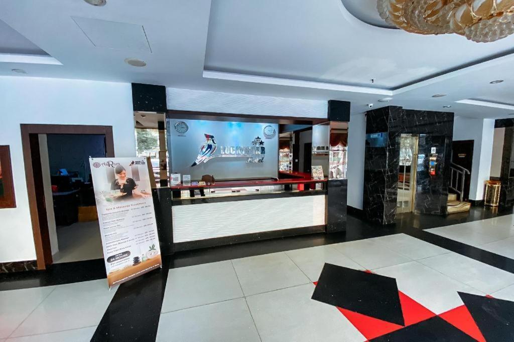 Lucky Star Hotel Наґойя Екстер'єр фото