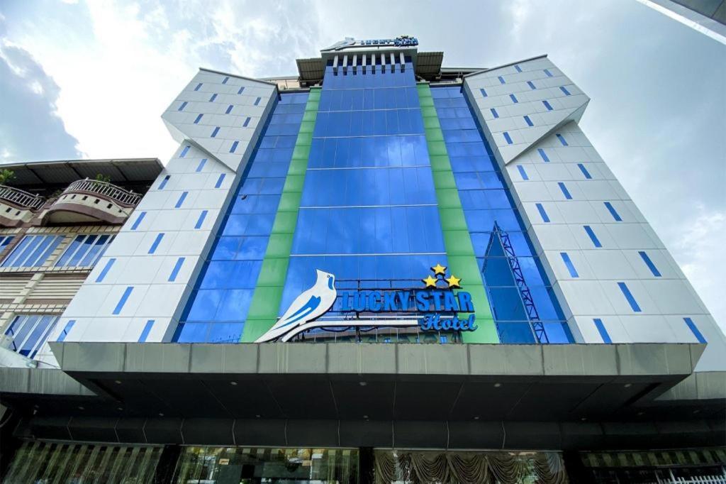 Lucky Star Hotel Наґойя Екстер'єр фото