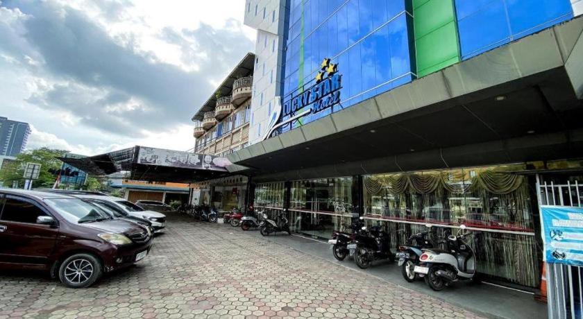 Lucky Star Hotel Наґойя Екстер'єр фото
