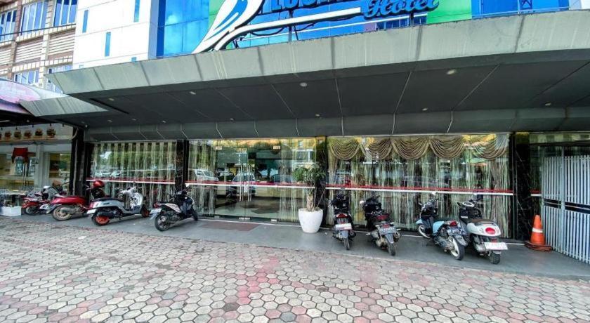 Lucky Star Hotel Наґойя Екстер'єр фото