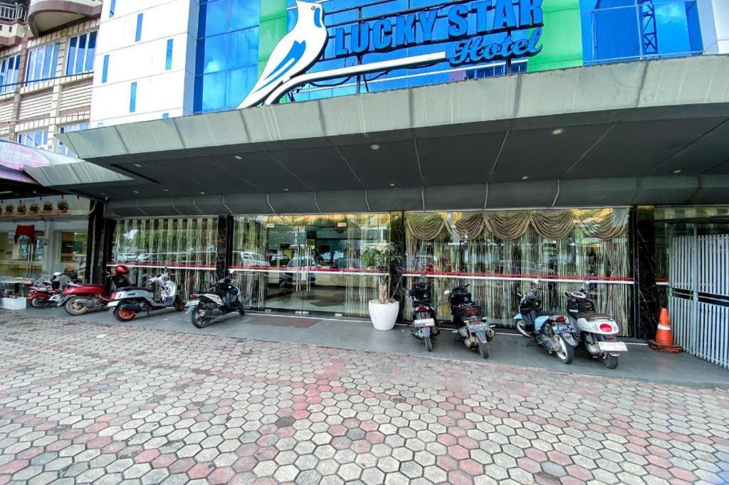 Lucky Star Hotel Наґойя Екстер'єр фото